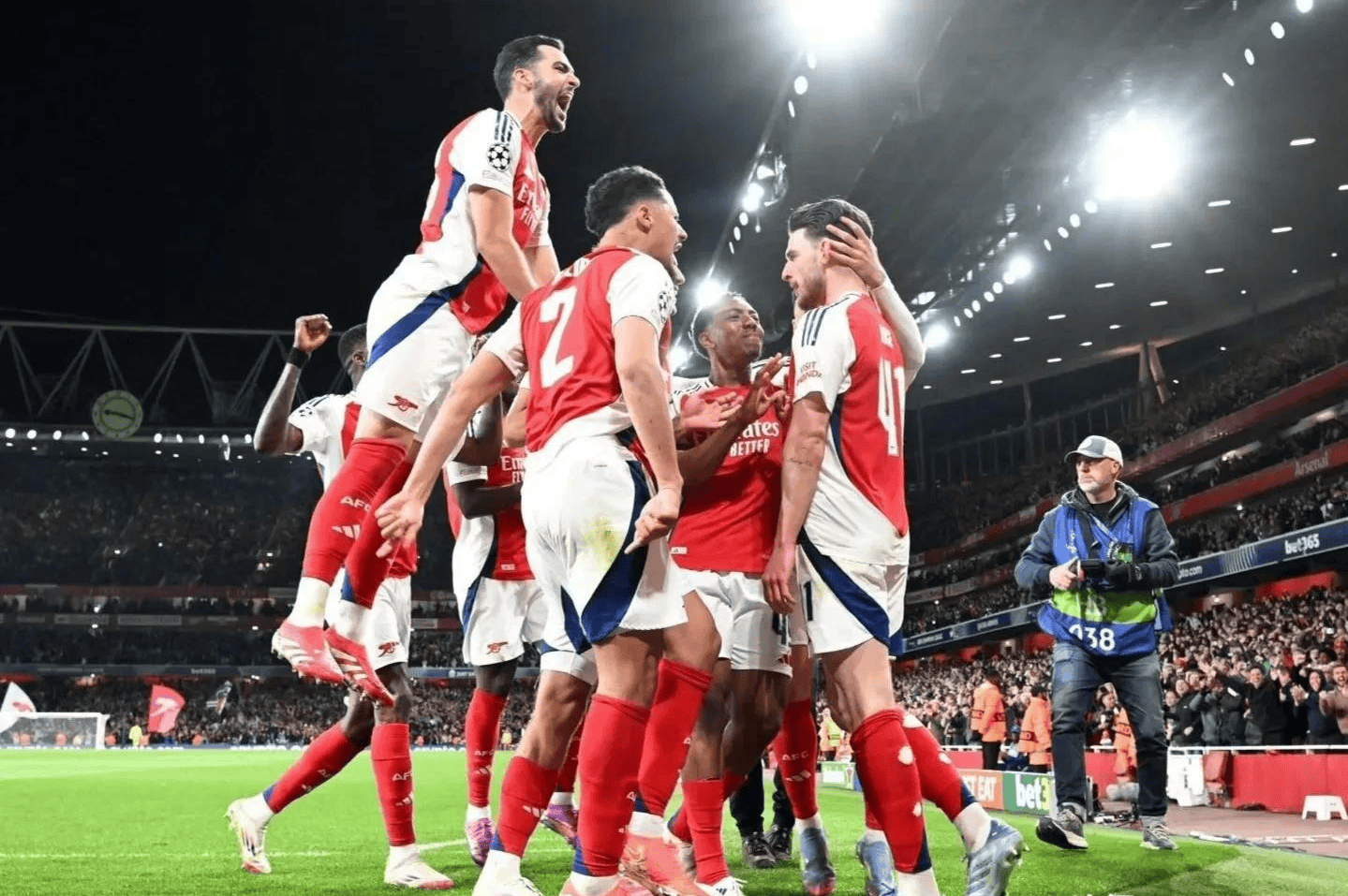 姆巴佩在阿森纳比赛中赛事规则更新，高光表现引发热议！的简单介绍